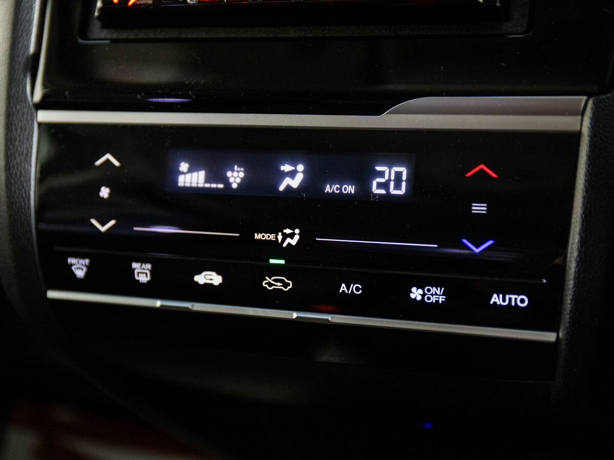 Honda Fit 2017 - фото автомобиля