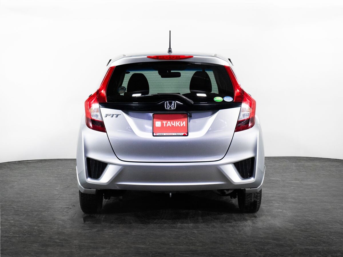 Honda Fit 2017 - фото автомобиля