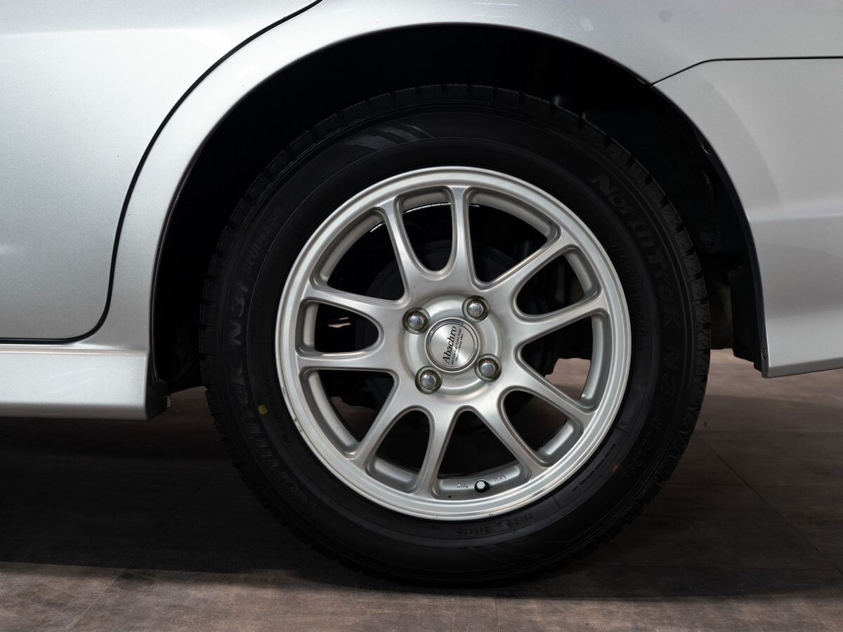 Honda Fit Shuttle 2012 - фото автомобиля