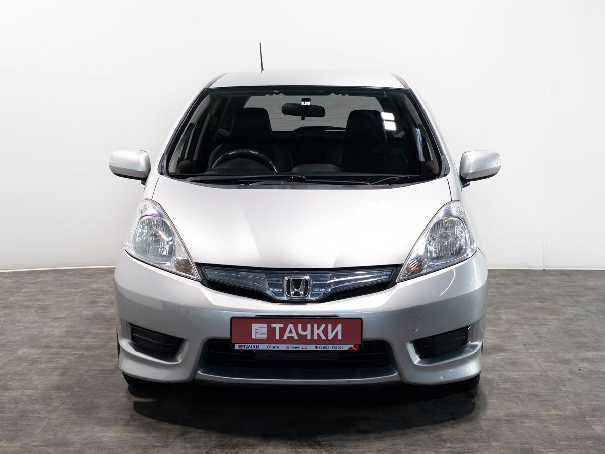 Honda Fit Shuttle 2012 - фото автомобиля