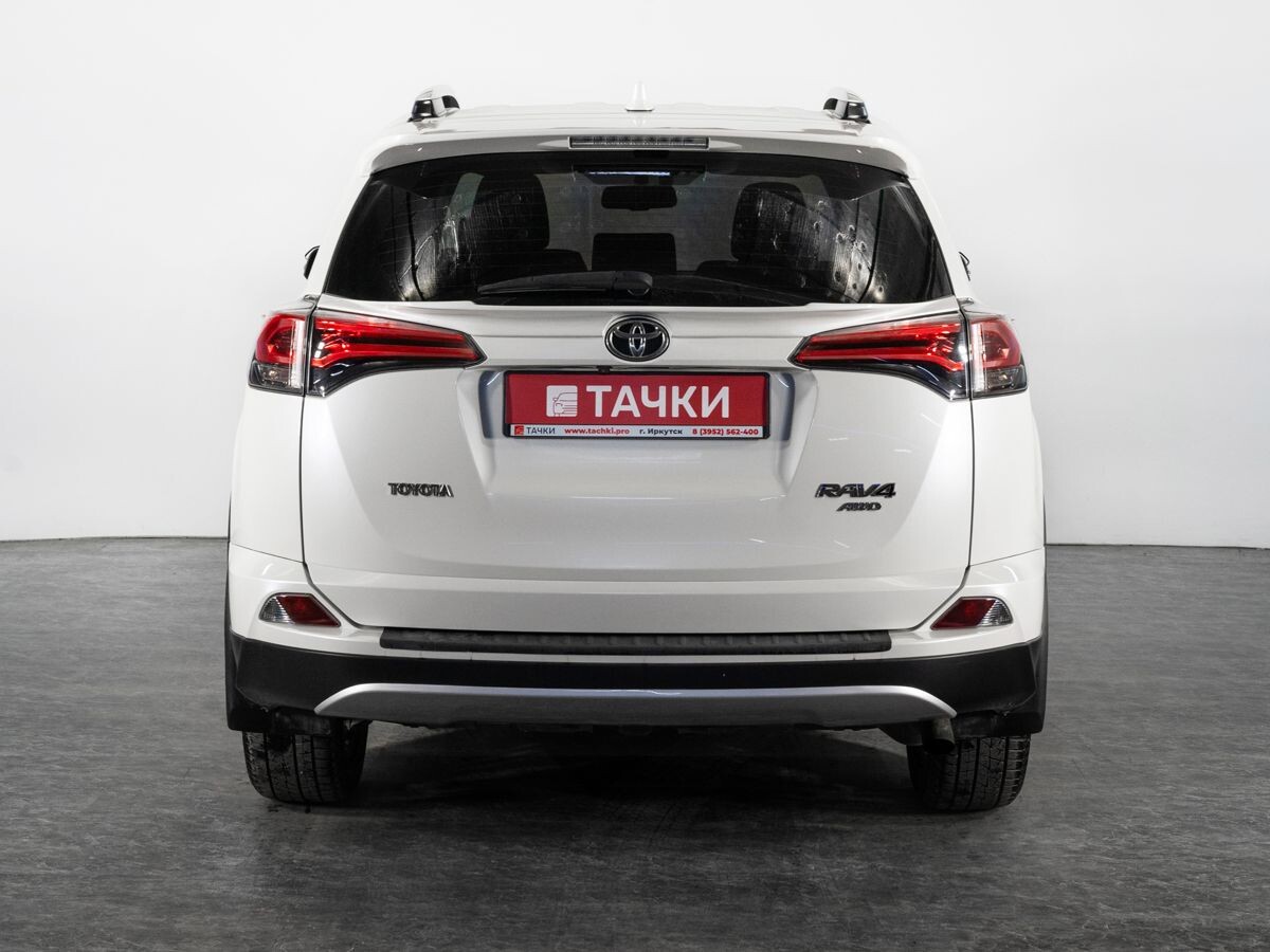 Toyota RAV4 2017 - фото автомобиля
