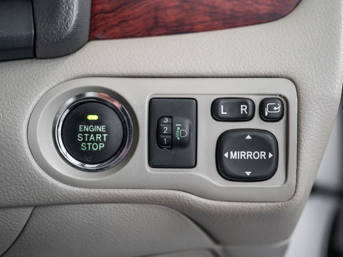 Toyota Premio 2010 - фото автомобиля