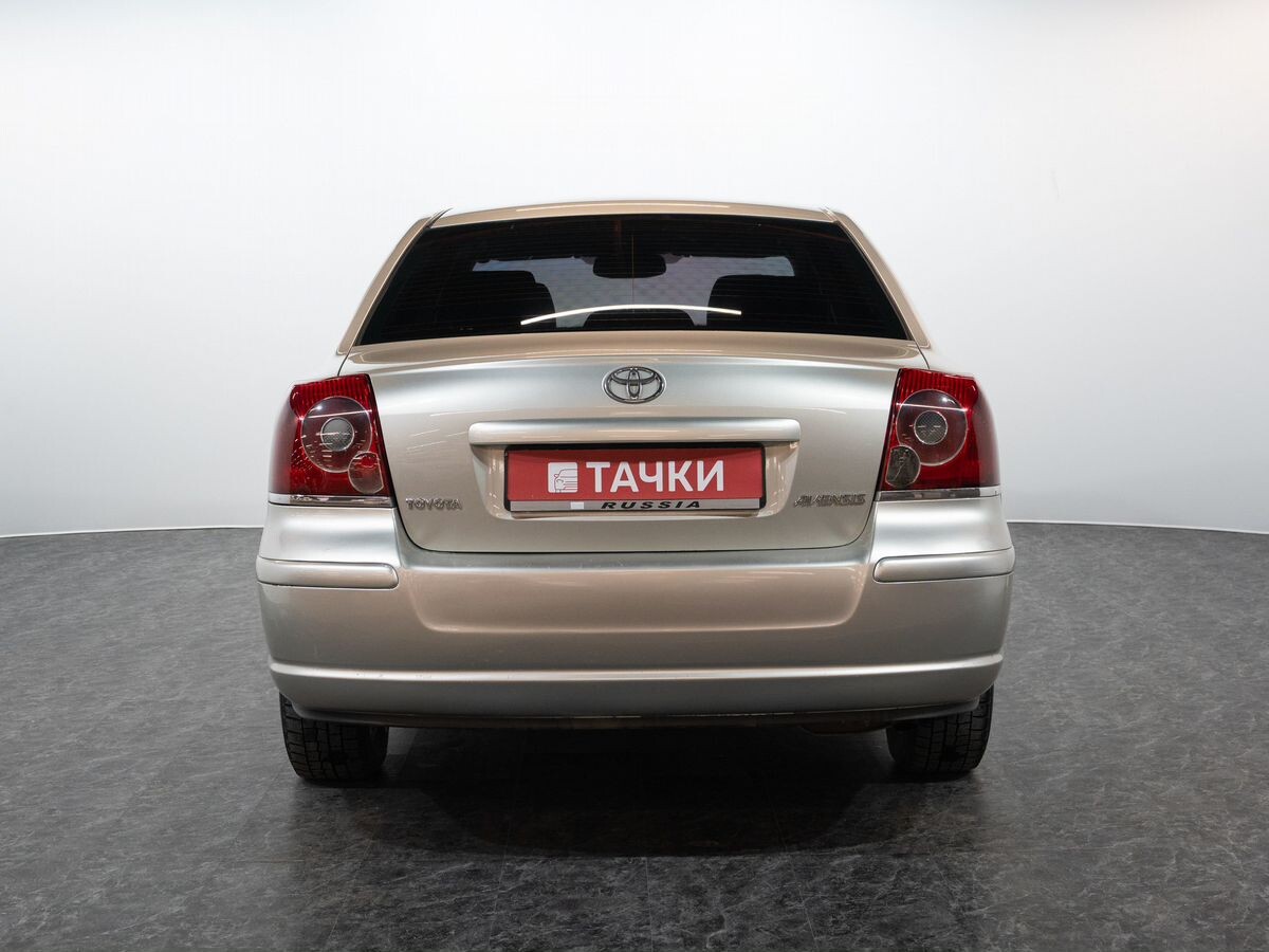 Toyota Avensis 2008 - фото автомобиля