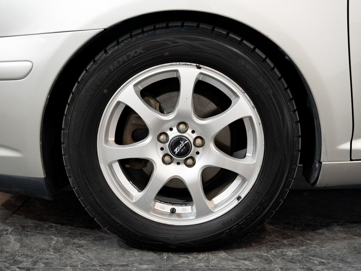 Toyota Avensis 2008 - фото автомобиля