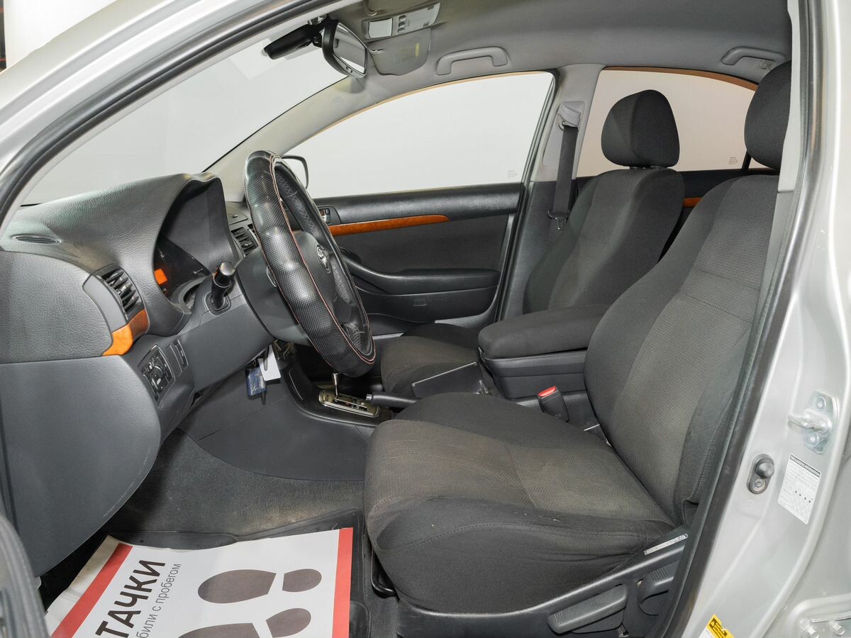 Toyota Avensis 2008 - фото автомобиля