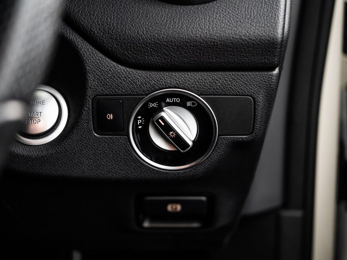 Mercedes-Benz CLA 2015 - фото автомобиля