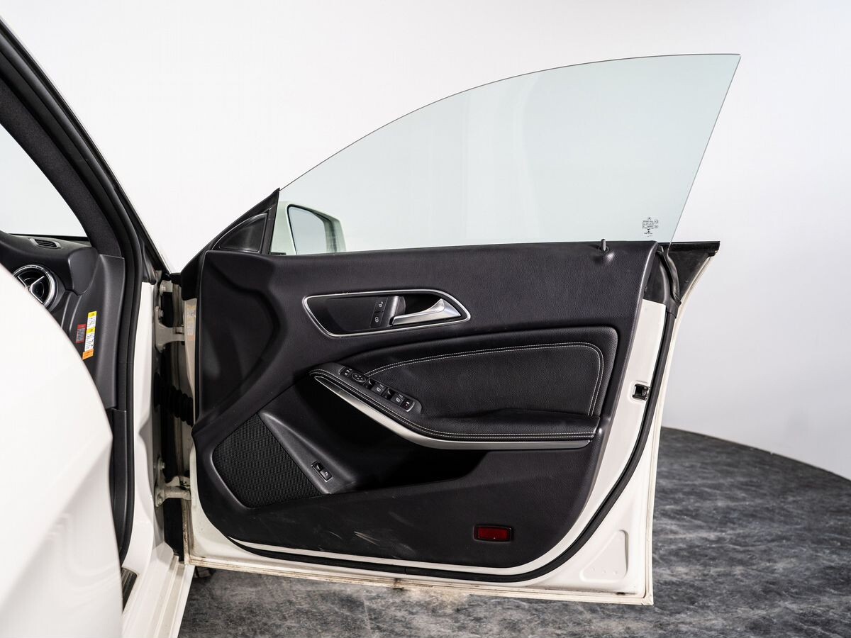 Mercedes-Benz CLA 2015 - фото автомобиля