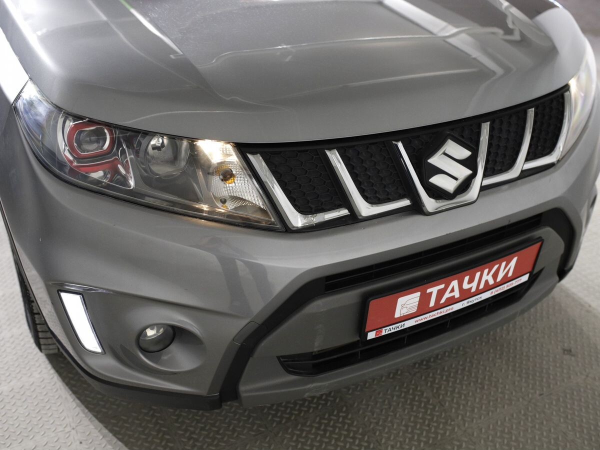 Suzuki Escudo 2018 - фото автомобиля