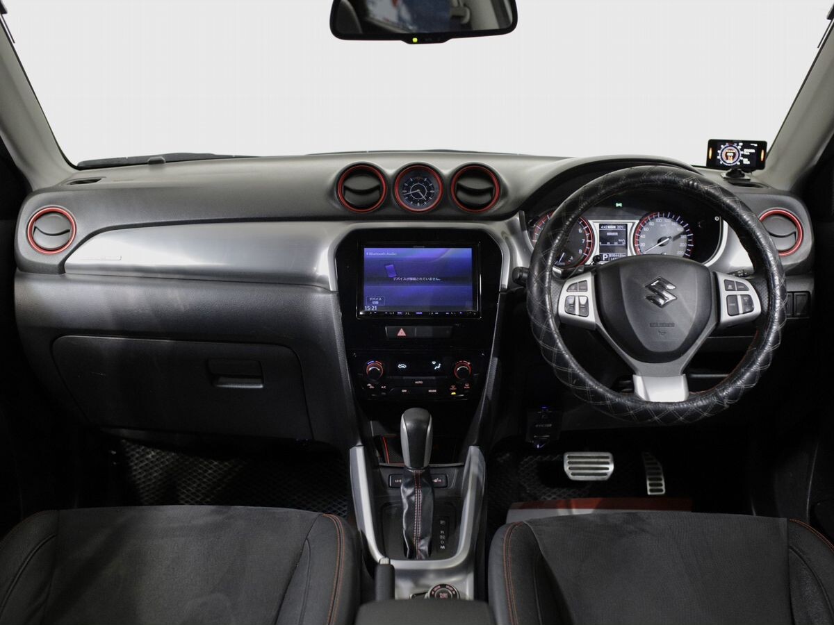 Suzuki Escudo 2018 - фото автомобиля