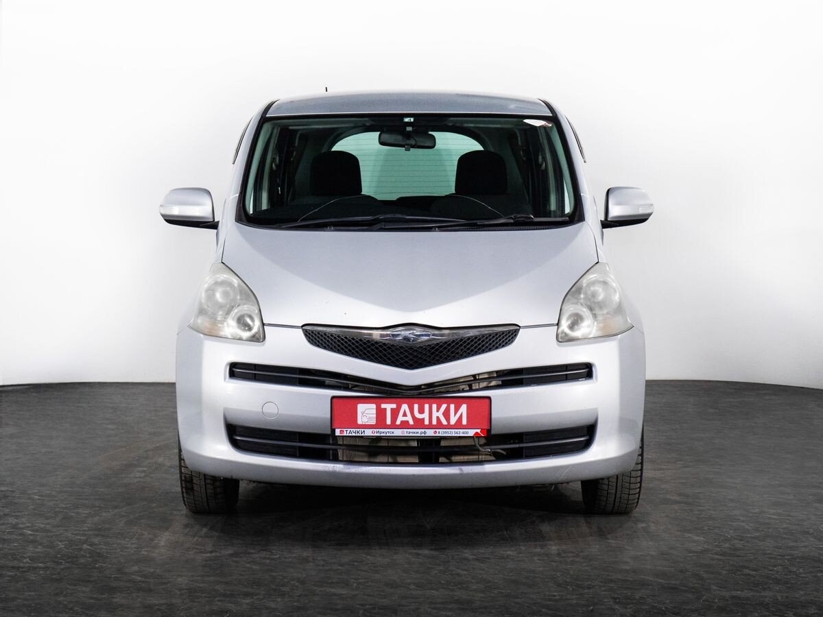 Toyota Ractis 2010 - фото автомобиля