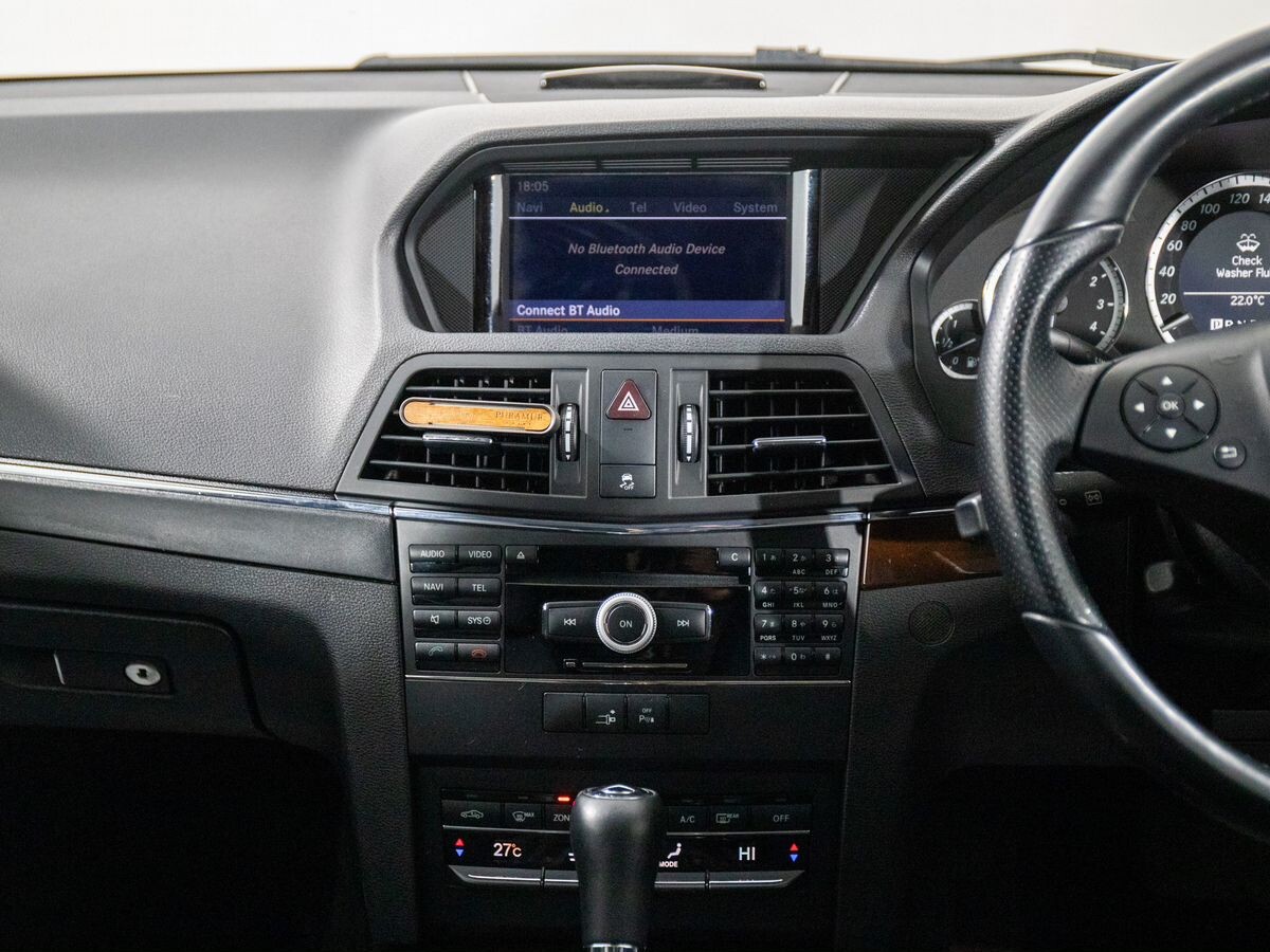 Mercedes-Benz E-Класс 2009 - фото автомобиля