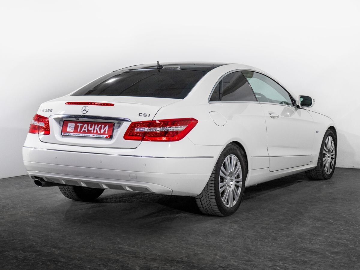 Mercedes-Benz E-Класс 2009 - фото автомобиля