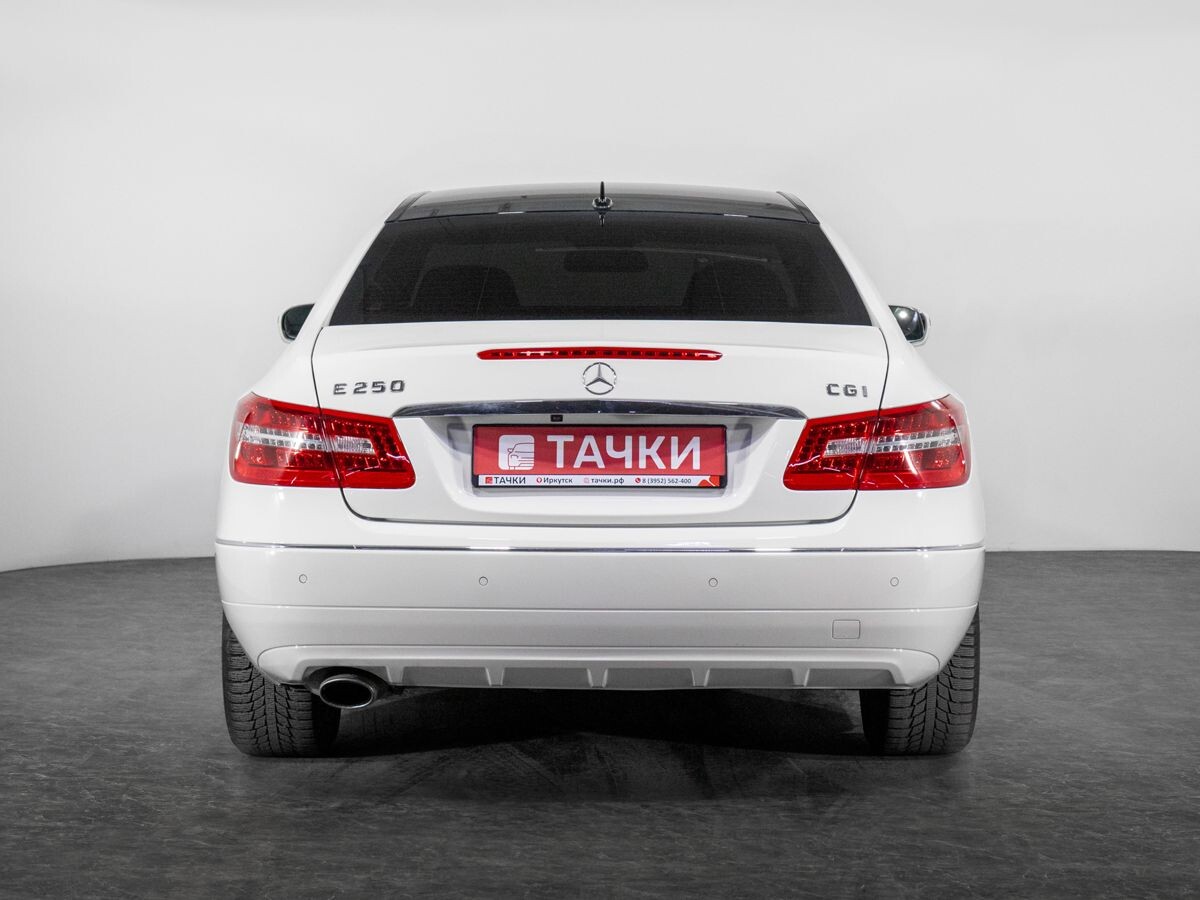 Mercedes-Benz E-Класс 2009 - фото автомобиля