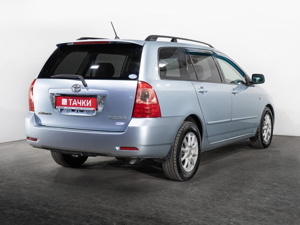 Toyota Corolla 2005 - фото автомобиля