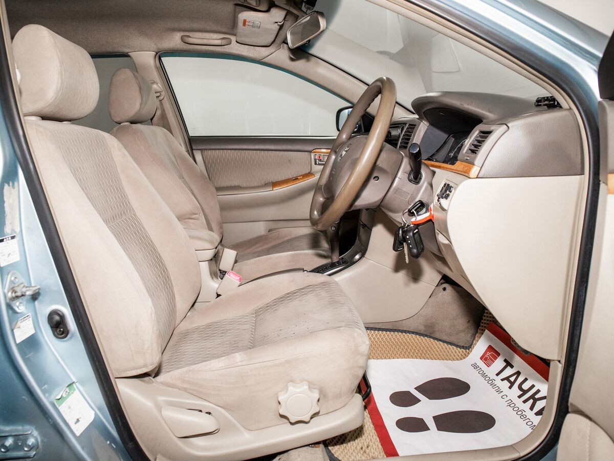 Toyota Corolla 2005 - фото автомобиля