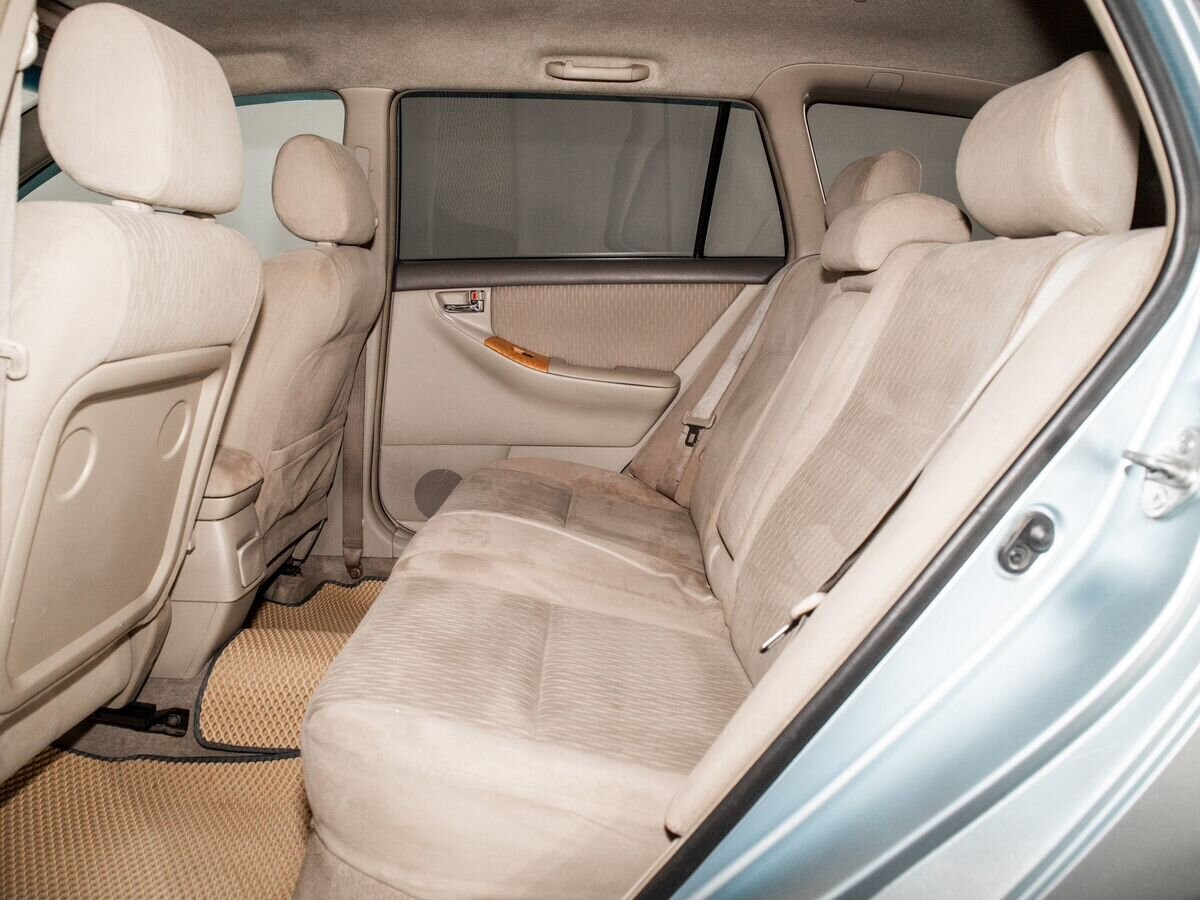 Toyota Corolla 2005 - фото автомобиля