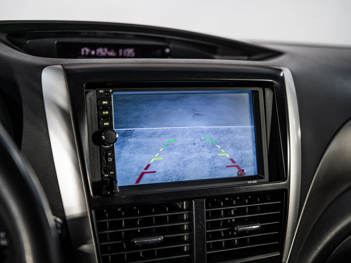 Subaru Forester 2012 - фото автомобиля