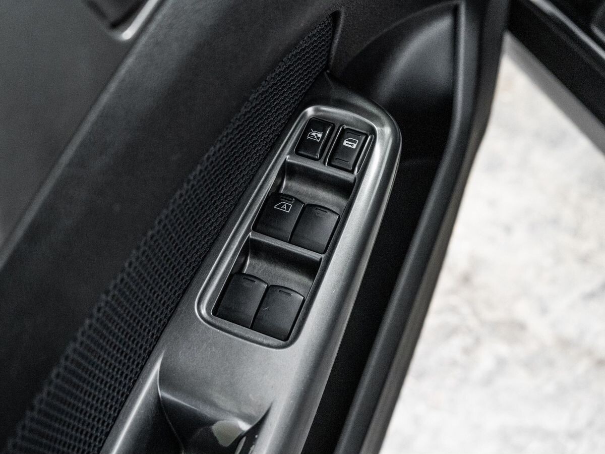 Subaru Forester 2012 - фото автомобиля