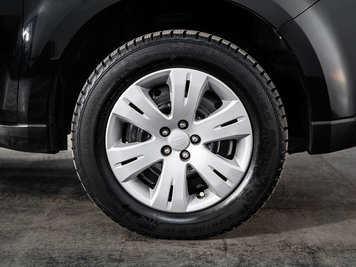 Subaru Forester 2012 - фото автомобиля