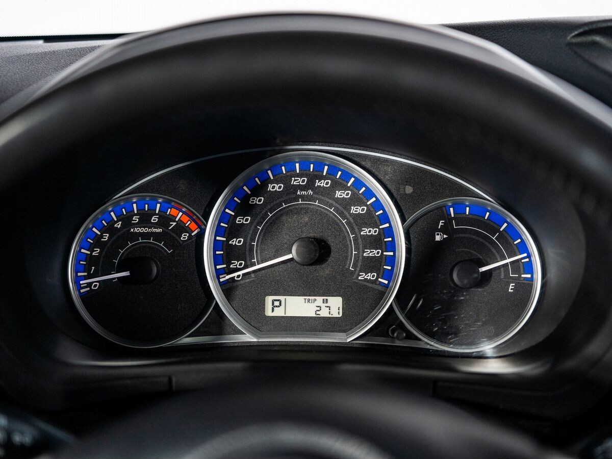 Subaru Forester 2012 - фото автомобиля