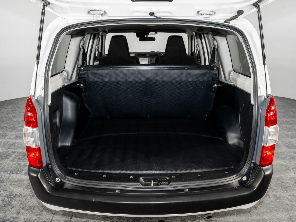 Toyota Probox 2019 - фото автомобиля