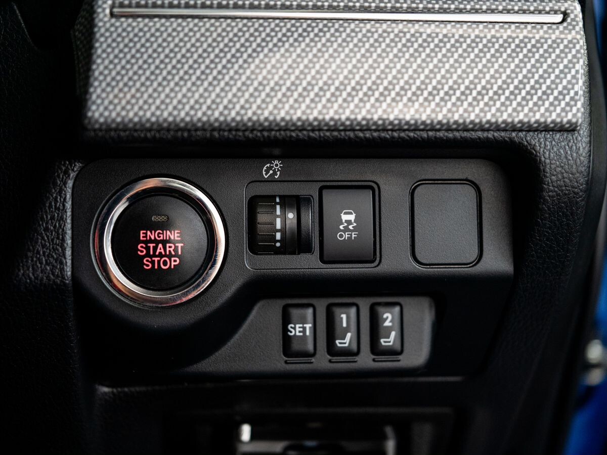 Subaru Levorg 2015 - фото автомобиля