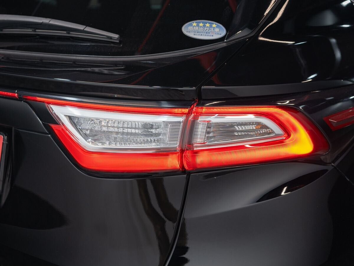 Toyota Harrier 2019 - фото автомобиля