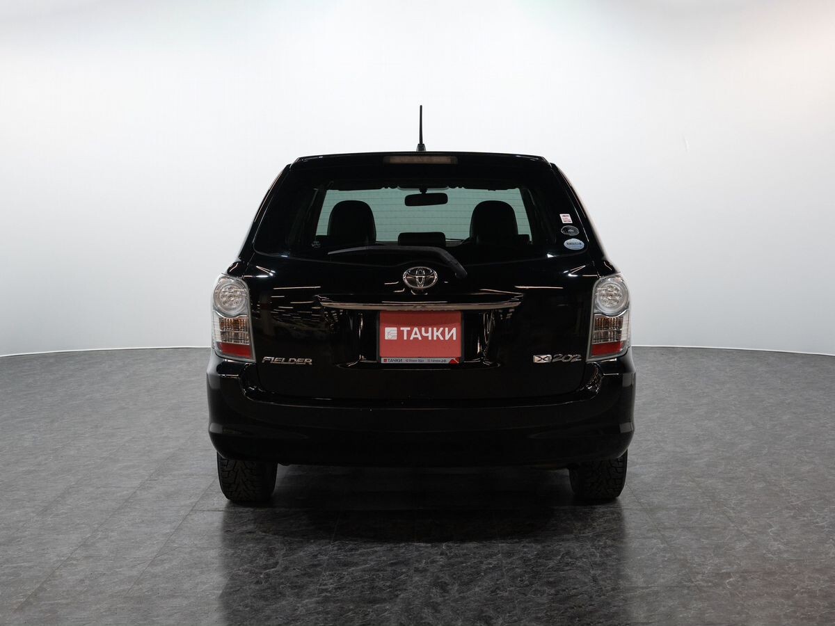 Toyota Corolla 2010 - фото автомобиля