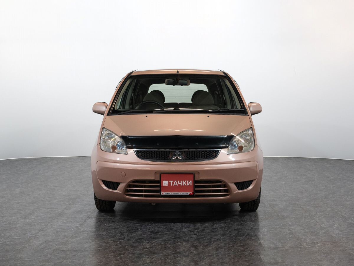 Mitsubishi Colt 2010 - фото автомобиля