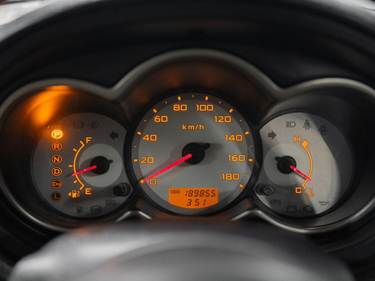 Mitsubishi Colt 2010 - фото автомобиля