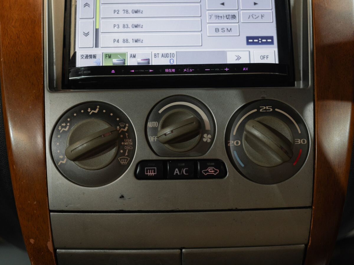 Mitsubishi Colt 2010 - фото автомобиля