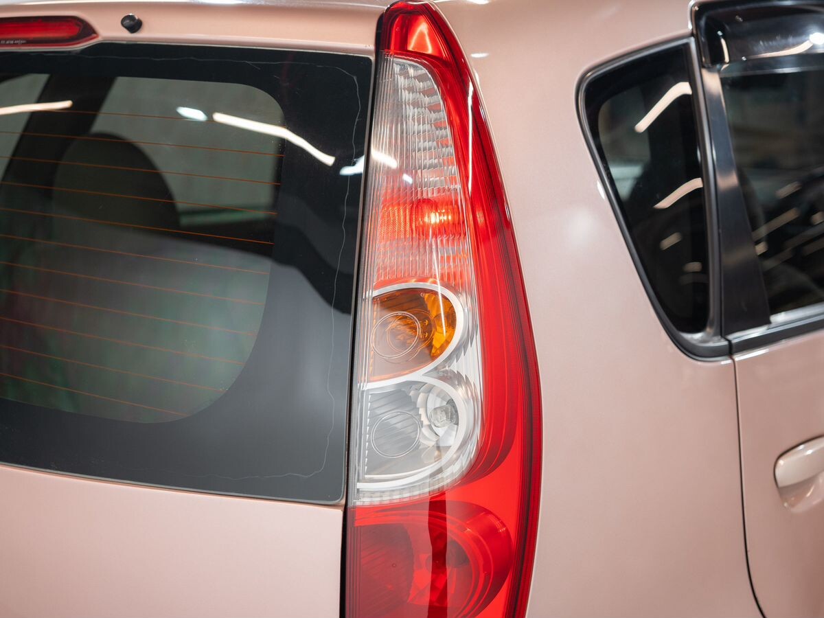 Mitsubishi Colt 2010 - фото автомобиля