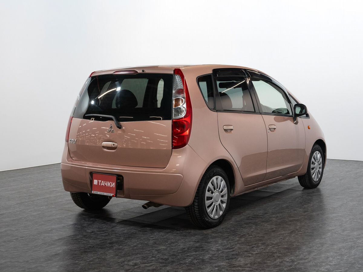 Mitsubishi Colt 2010 - фото автомобиля