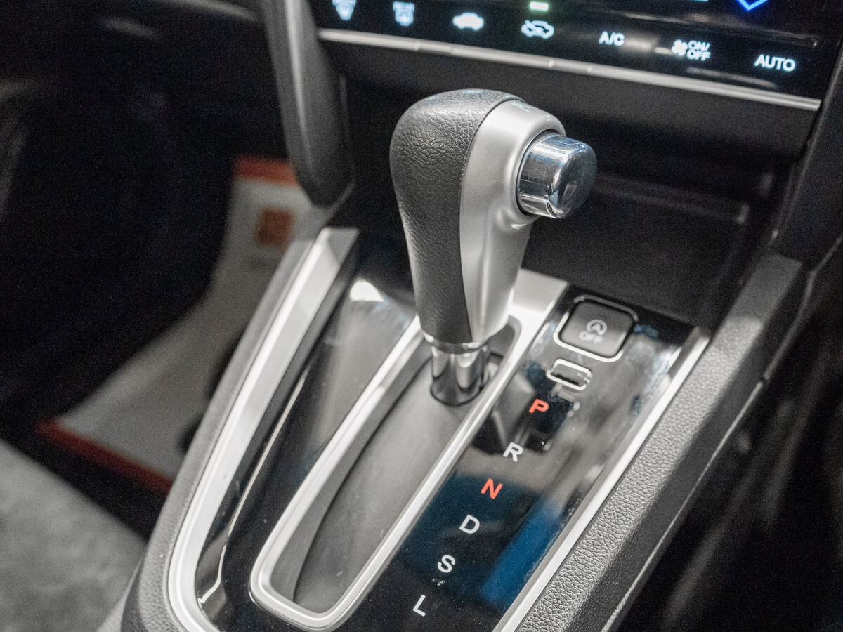 Honda Shuttle 2016 - фото автомобиля