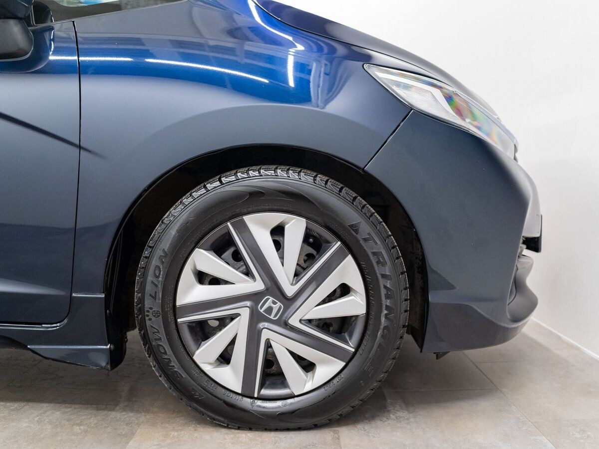 Honda Shuttle 2016 - фото автомобиля