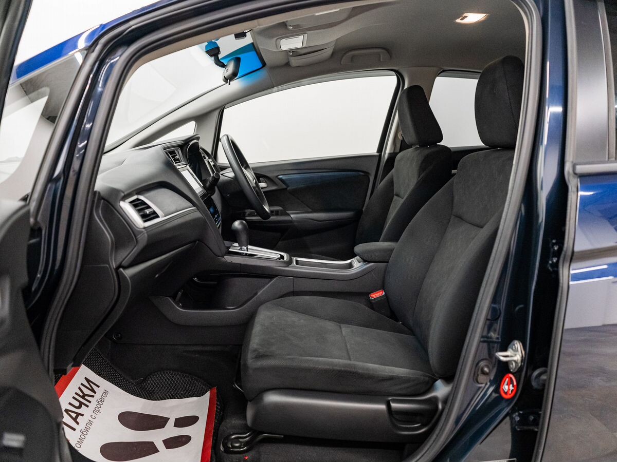 Honda Shuttle 2016 - фото автомобиля