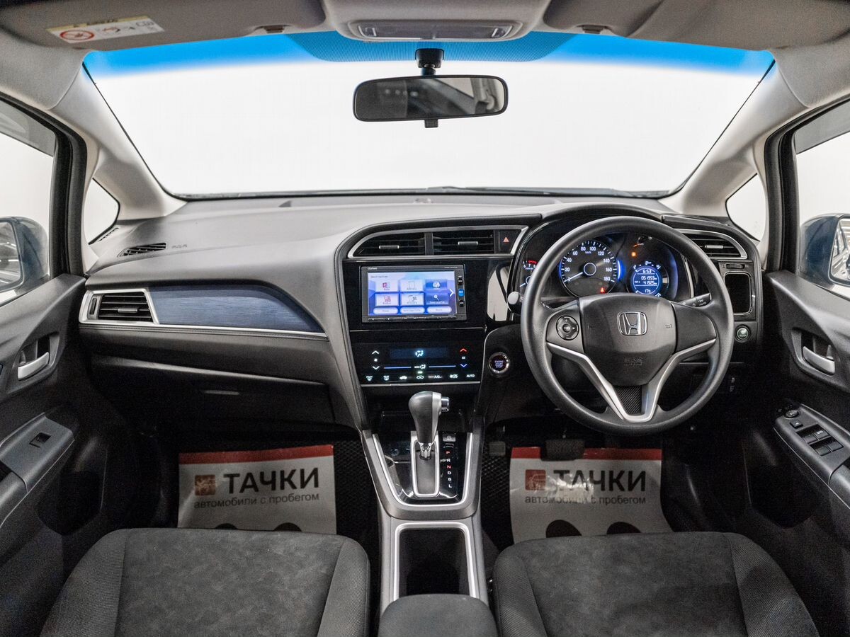 Honda Shuttle 2016 - фото автомобиля