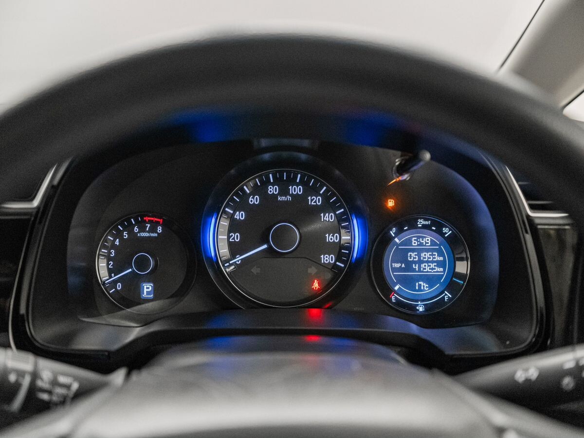 Honda Shuttle 2016 - фото автомобиля