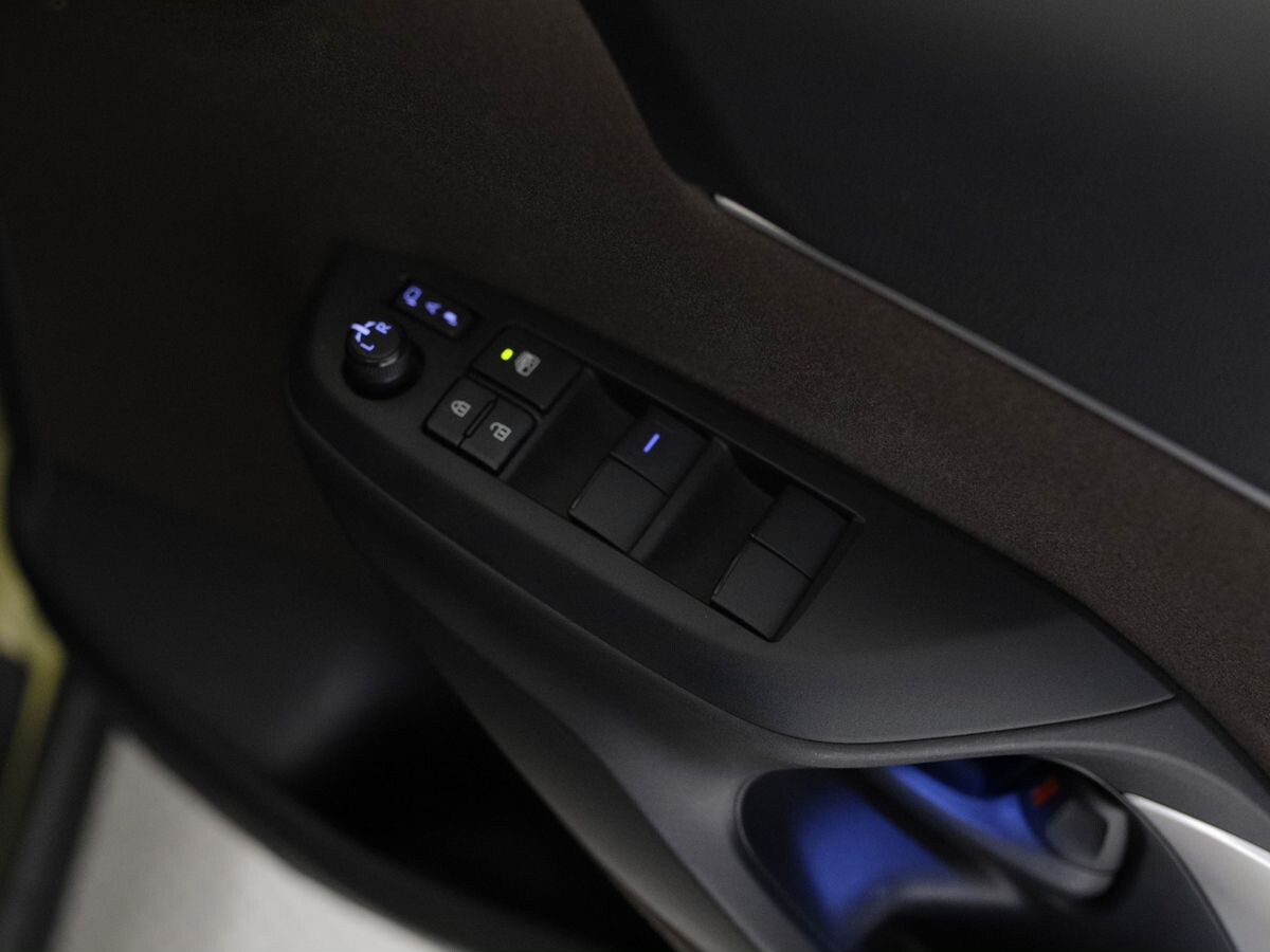 Toyota Yaris Cross 2021 - фото автомобиля