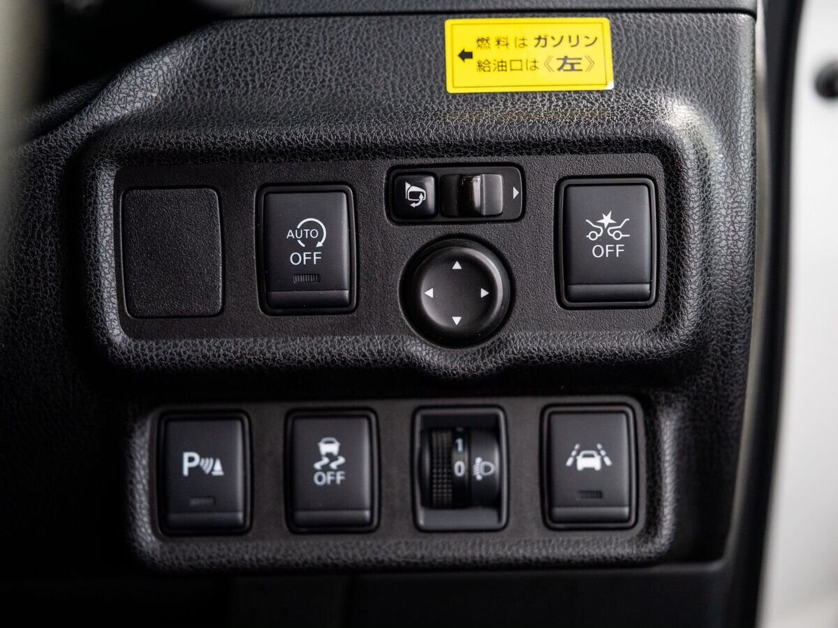 Nissan Note 2019 - фото автомобиля