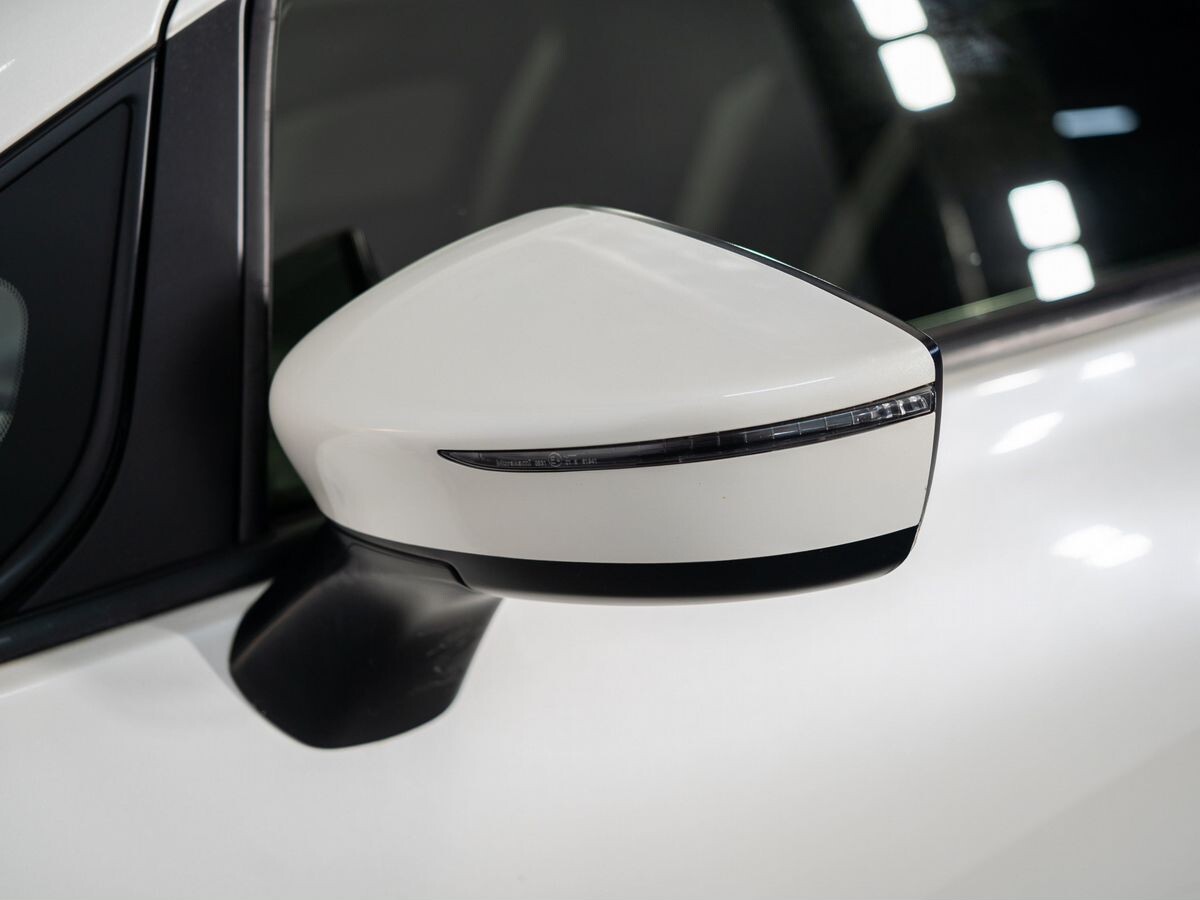 Nissan Note 2019 - фото автомобиля