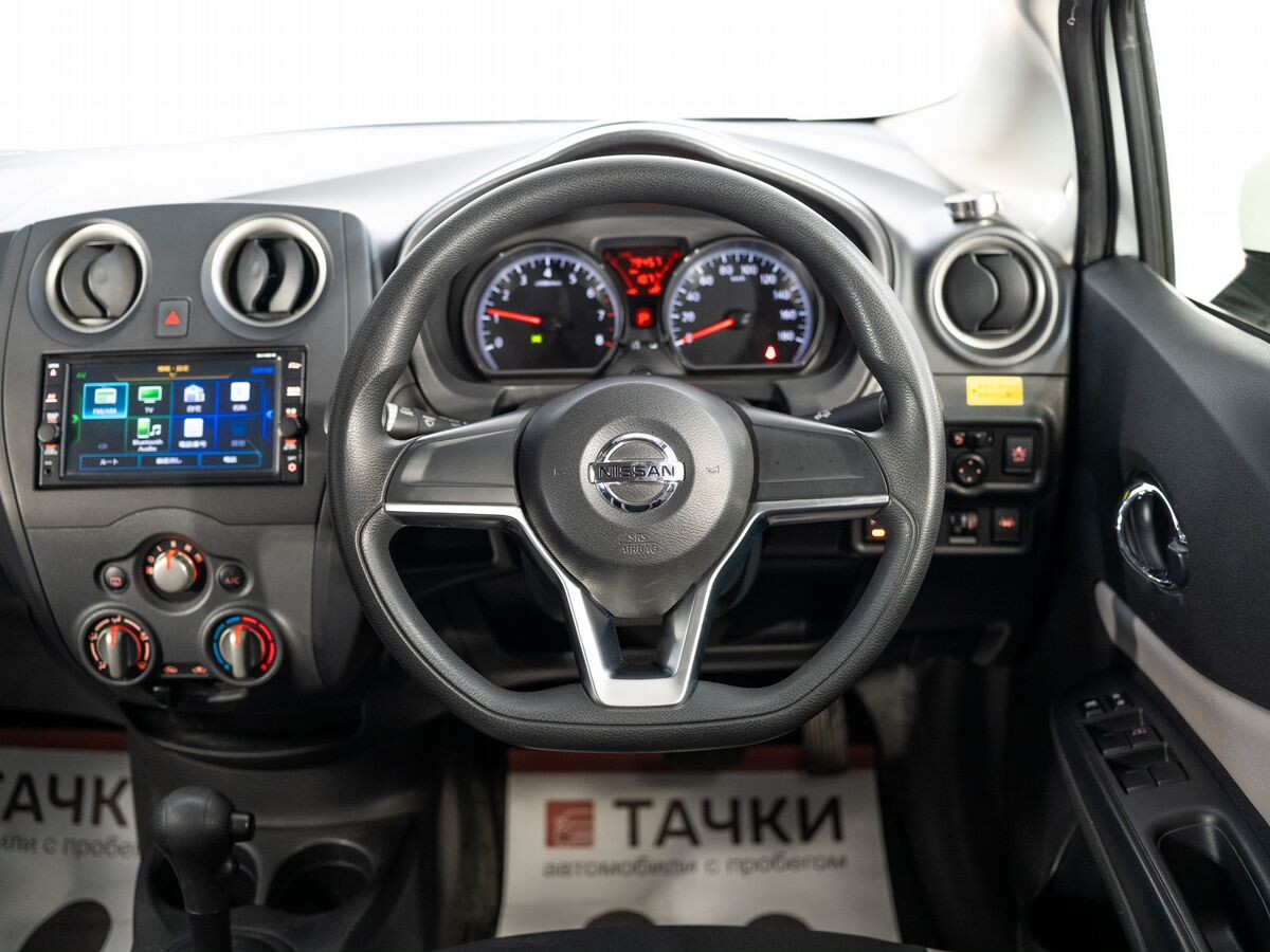 Nissan Note 2019 - фото автомобиля