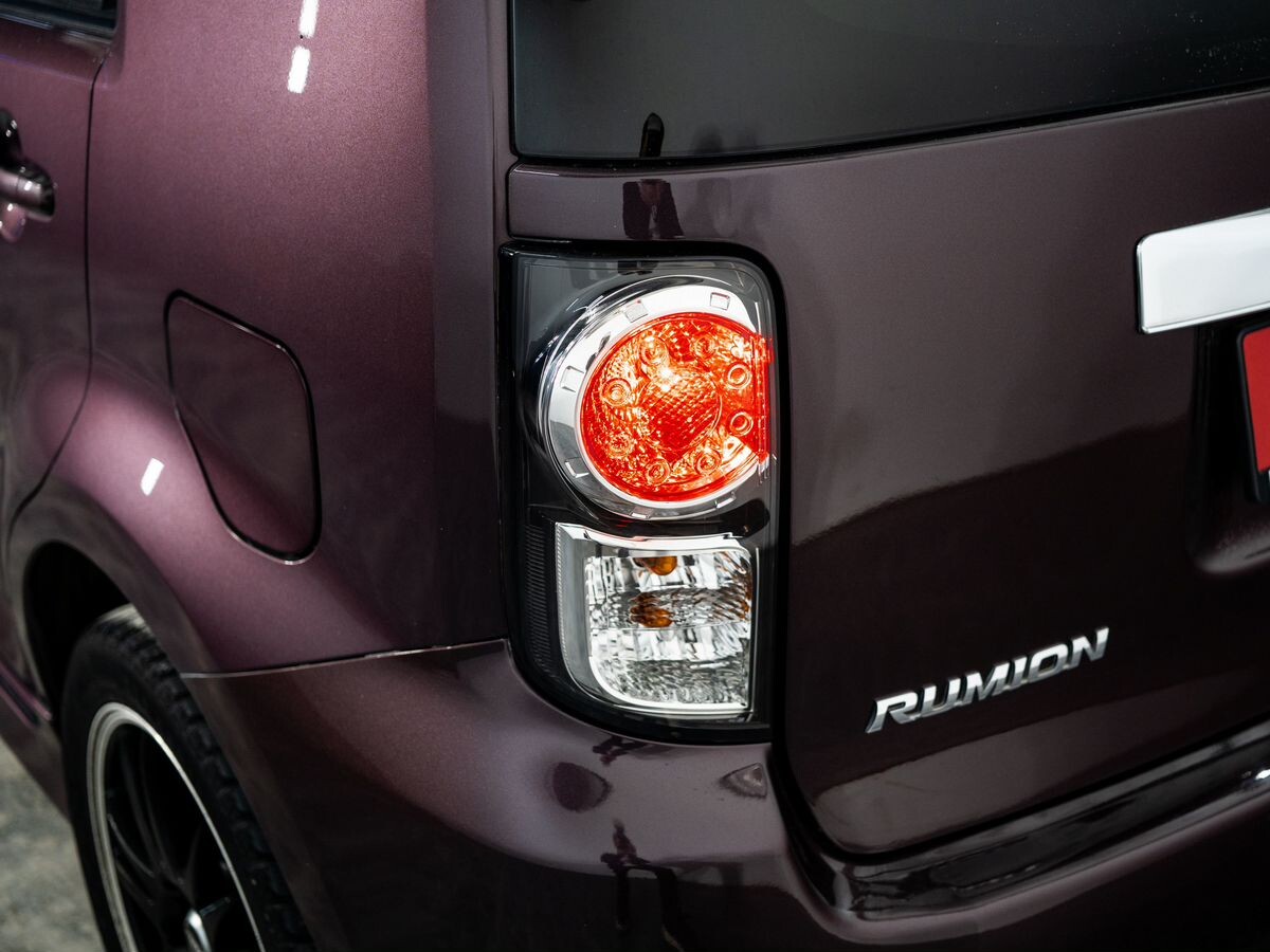 Toyota Corolla Rumion 2013 - фото автомобиля