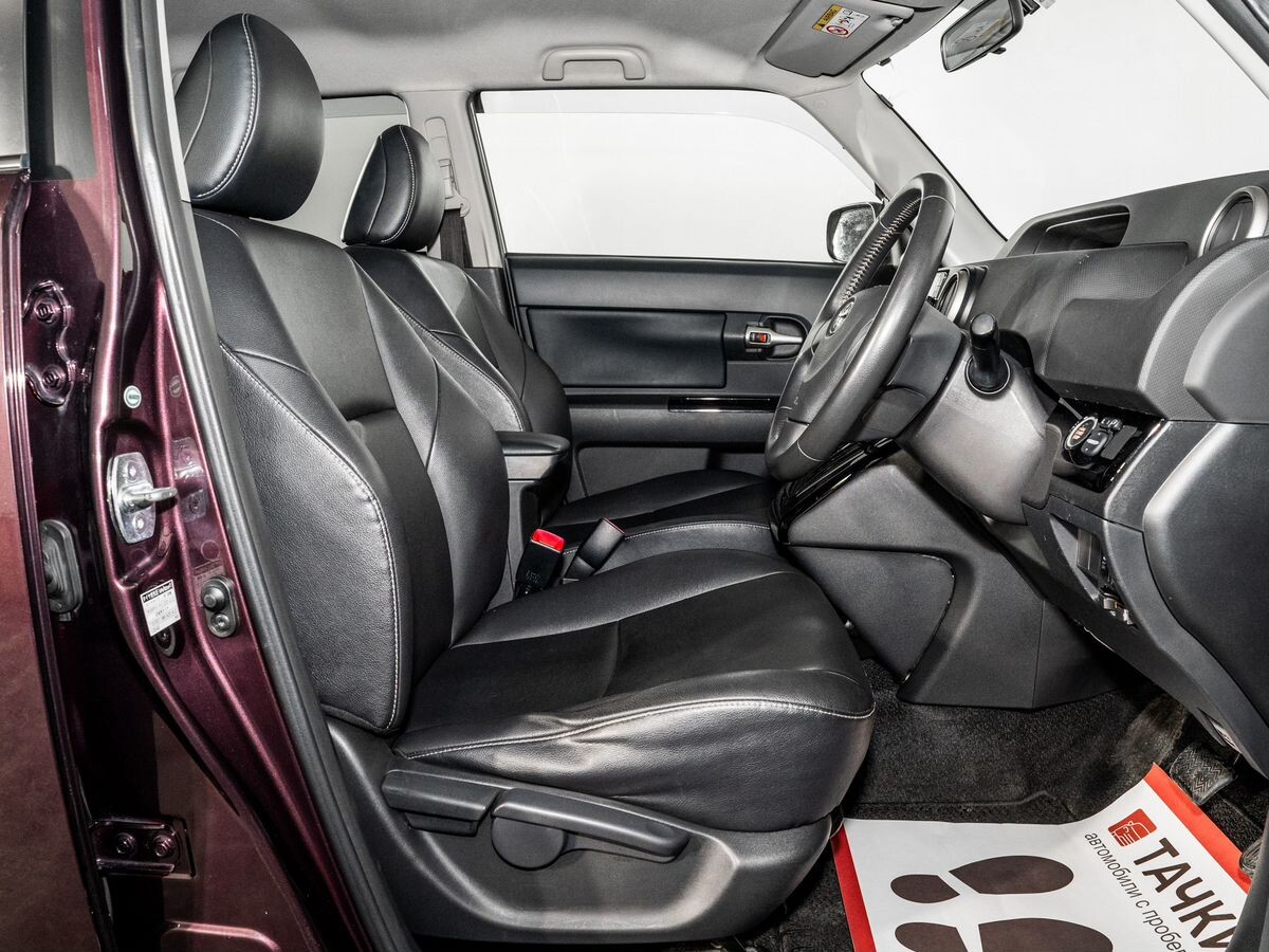 Toyota Corolla Rumion 2013 - фото автомобиля