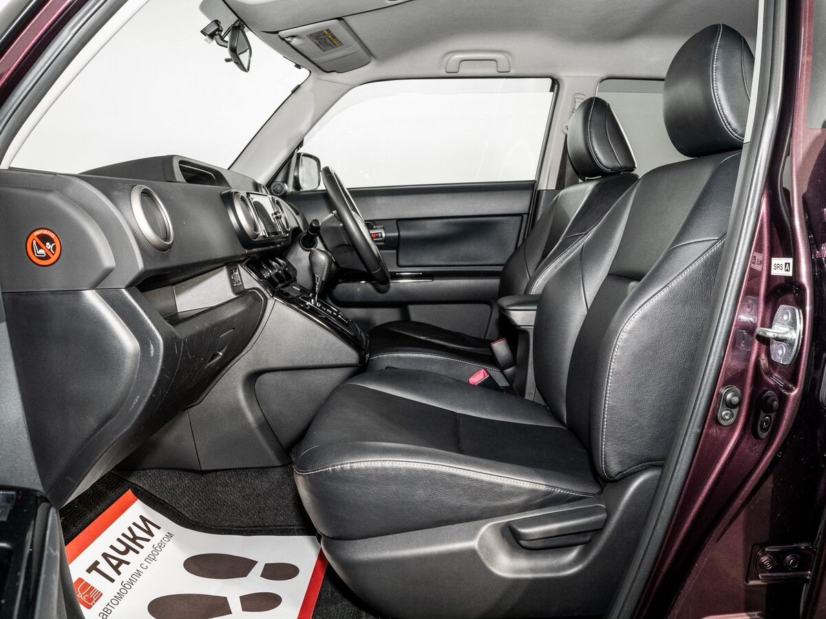 Toyota Corolla Rumion 2013 - фото автомобиля