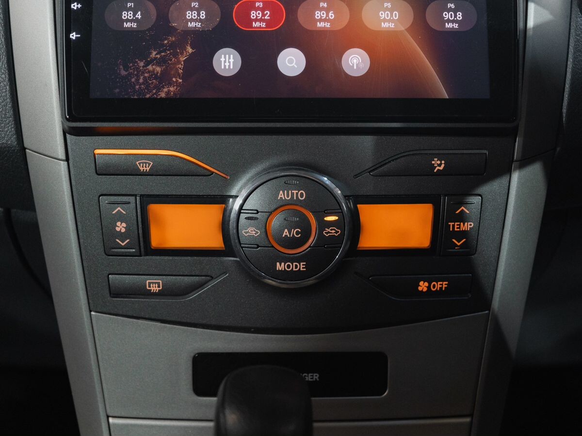 Toyota Corolla 2009 - фото автомобиля