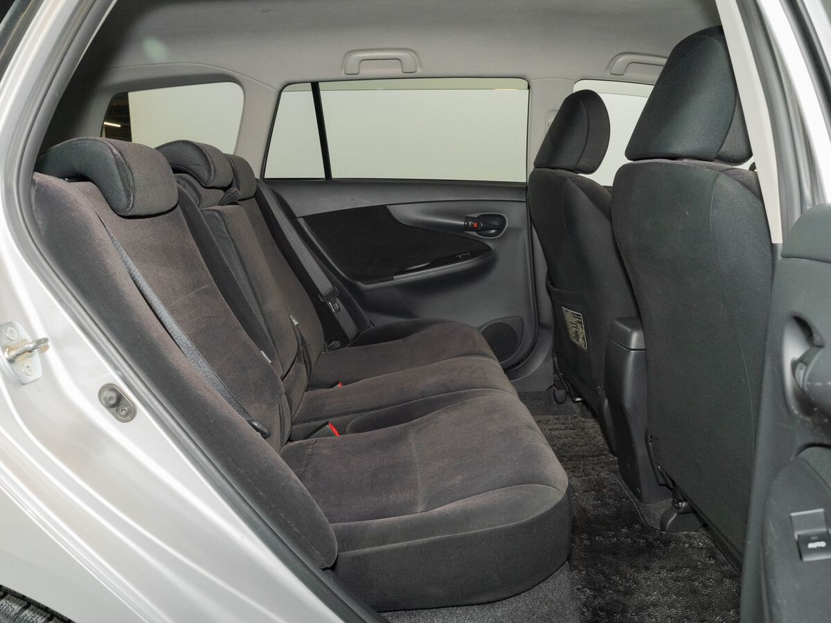 Toyota Corolla 2009 - фото автомобиля