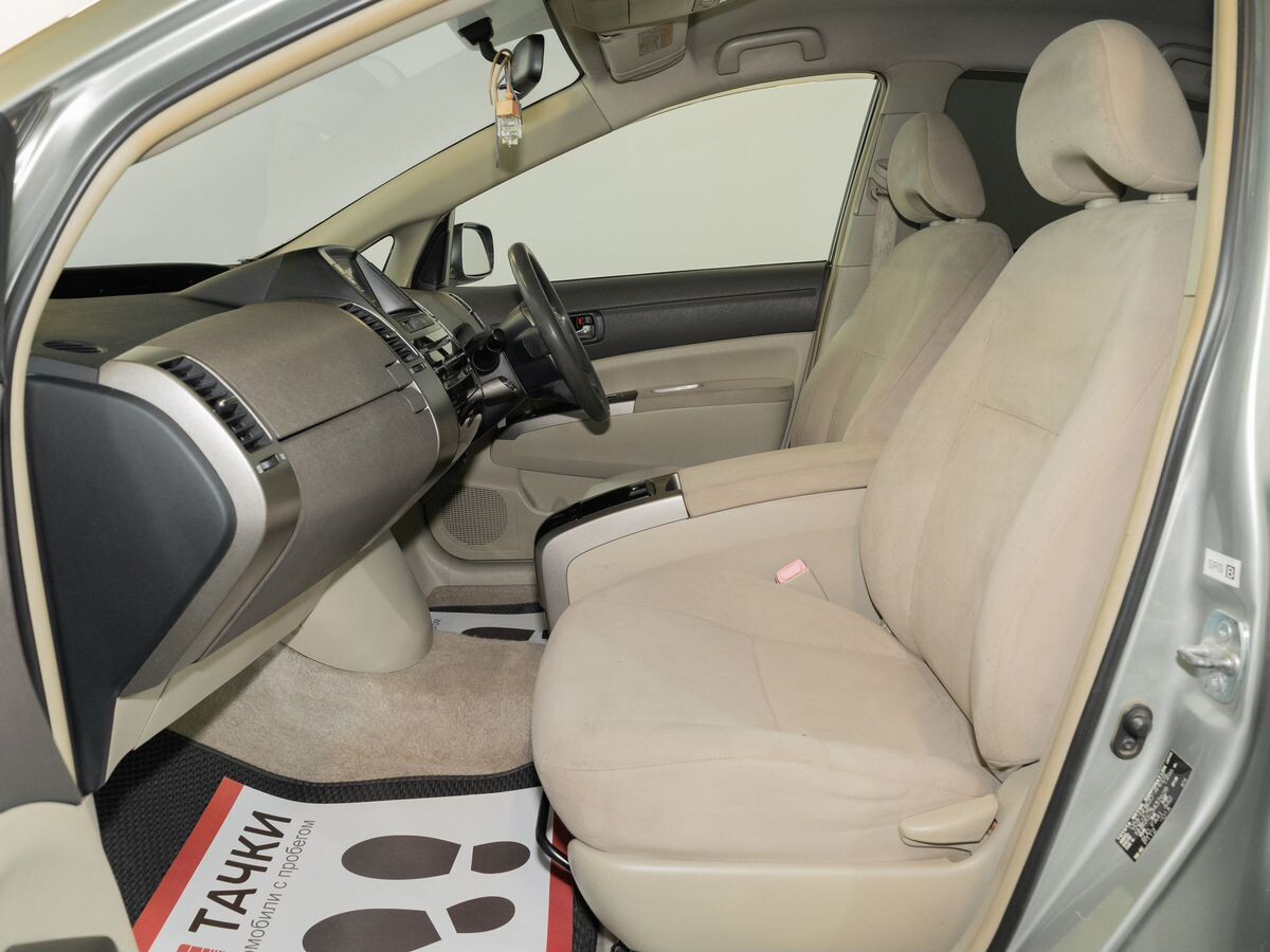 Toyota Prius 2008 - фото автомобиля