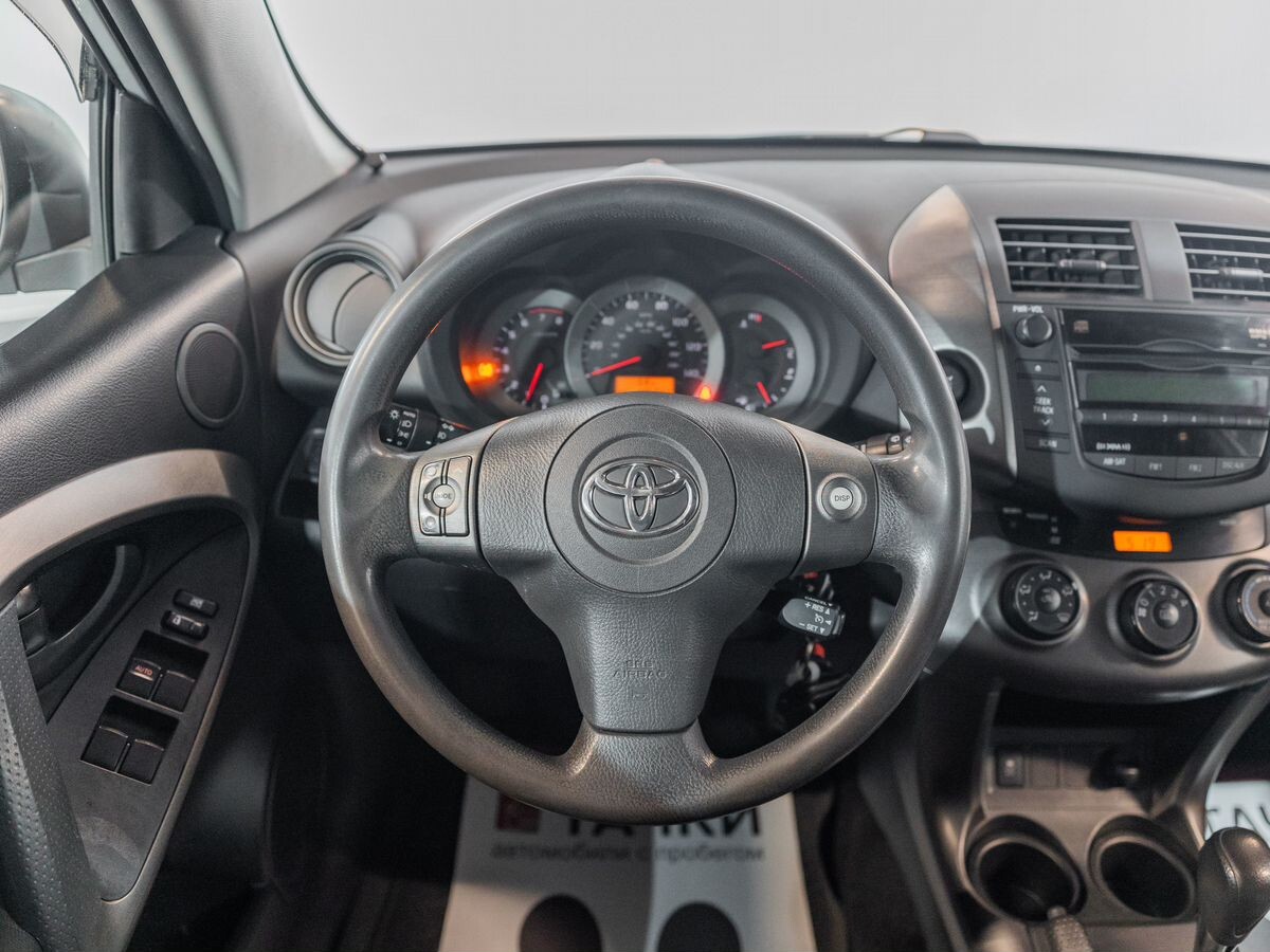 Toyota RAV4 2009 - фото автомобиля