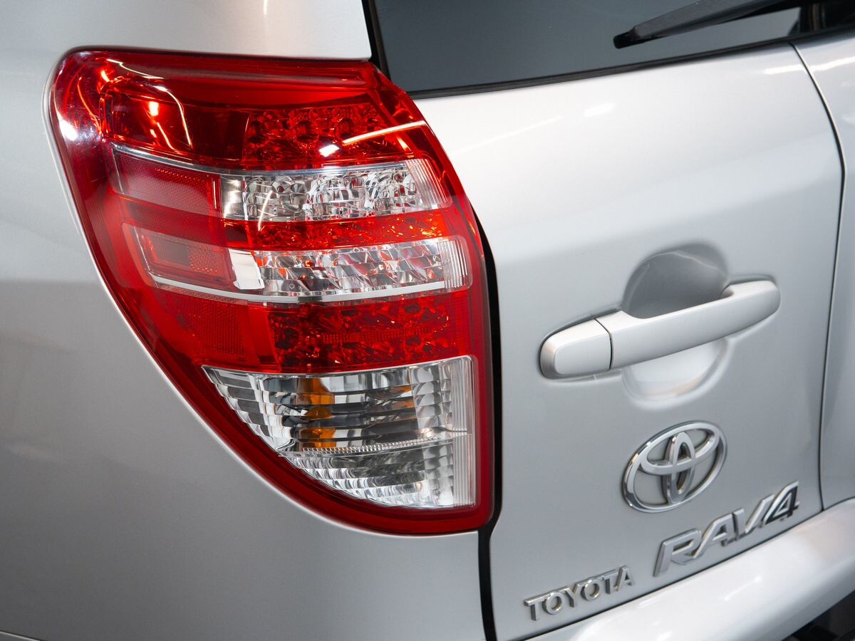 Toyota RAV4 2009 - фото автомобиля